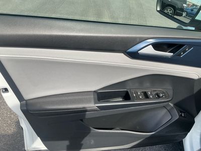 2024 Volkswagen Taos — photo 15 view