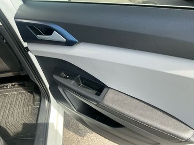 2024 Volkswagen Taos — photo 19 view