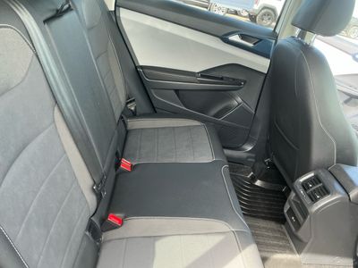 2024 Volkswagen Taos — photo 18 view