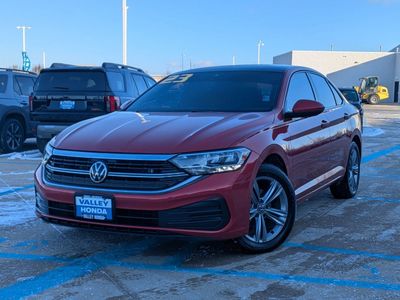 2023 Volkswagen Jetta - Photo 2