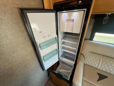 2018 Tiffin Motorhomes Wayfarer - Photo 18