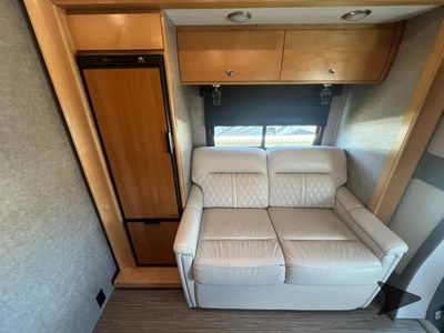 2018 Tiffin Motorhomes Wayfarer - Photo 13