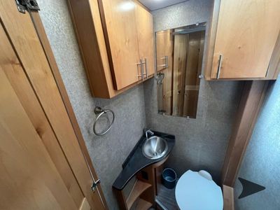 2018 Tiffin Motorhomes Wayfarer - Photo 20