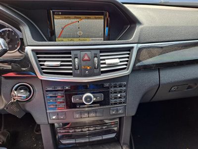 2010 Mercedes-Benz E-Class - Photo 8