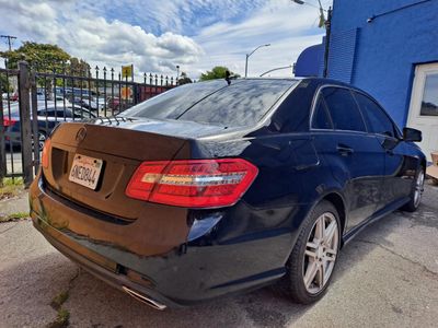 2010 Mercedes-Benz E-Class - Photo 3