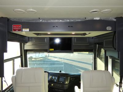 2026 Fleetwood Discovery LXE - Photo 13