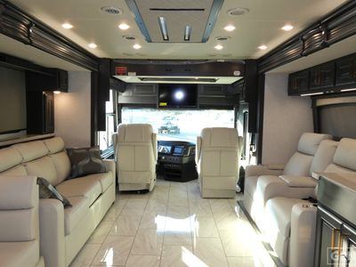 2026 Fleetwood Discovery LXE - Photo 6