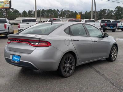 2016 Dodge Dart — detail view