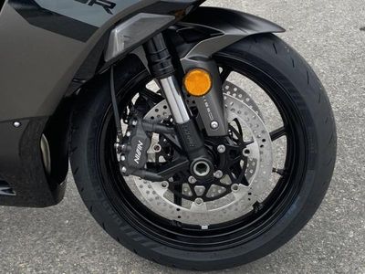 2026 Kawasaki Ninja ZX-6R - Photo 10