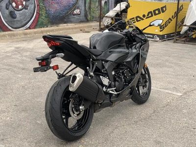 2026 Kawasaki Ninja ZX-6R - Photo 3