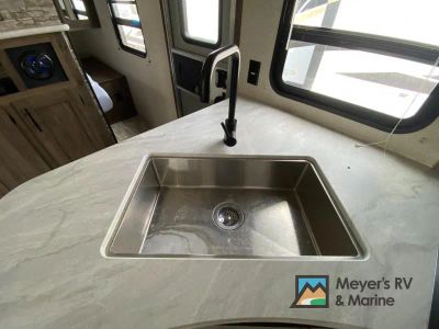 2020 Prime Time RV Avenger - Photo 8
