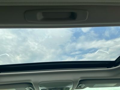 2023 Toyota RAV4 - Photo 13