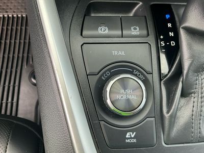 2023 Toyota RAV4 - Photo 7