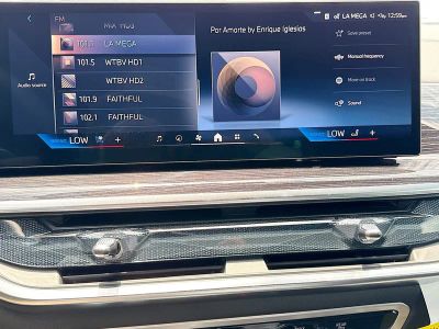 2027 BMW X6 — photo 31 view