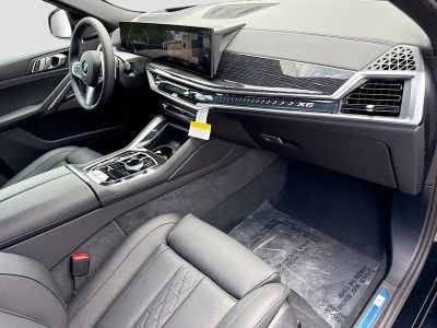 2027 BMW X6 — photo 13 view