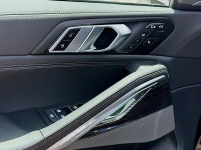 2027 BMW X6 — photo 22 view