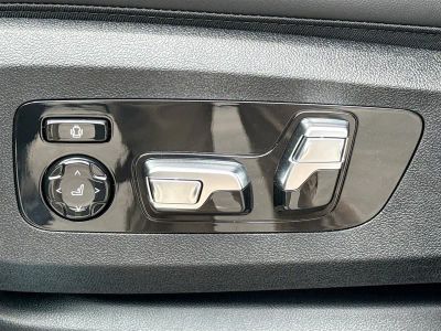 2027 BMW X6 — photo 24 view