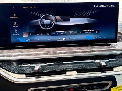 2027 BMW X6 — photo 34 view