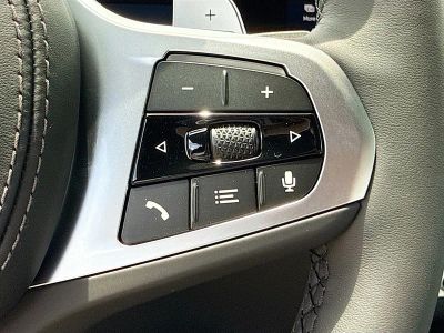 2027 BMW X6 — photo 38 view