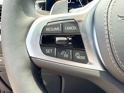 2027 BMW X6 — photo 37 view