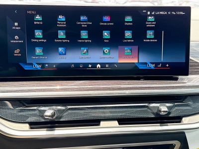 2027 BMW X6 — photo 29 view