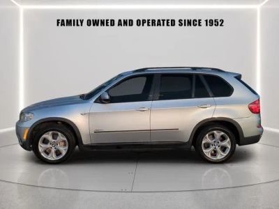 2013 BMW X5 — rear three-quarter view