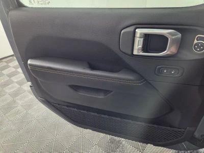 2026 Jeep Wrangler — photo 16 view