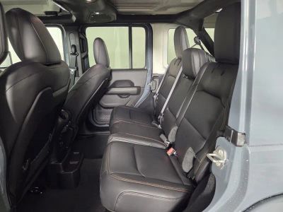 2026 Jeep Wrangler — photo 18 view