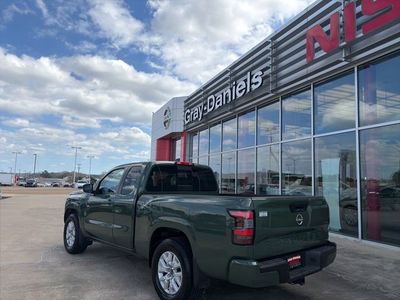 2024 Nissan Frontier - Photo 2