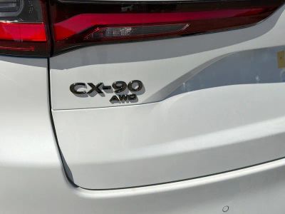2026 Mazda CX-90 — photo 11 view