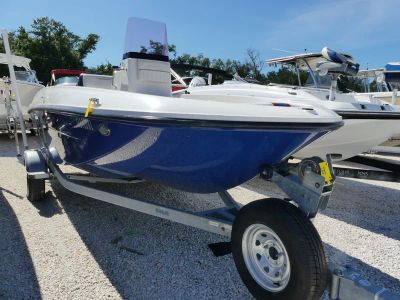 2017 Bayliner Element F18 — front three-quarter view