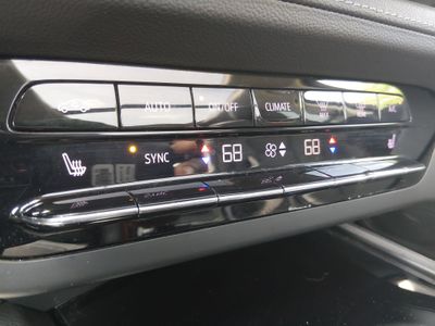 2023 Buick Envision - Photo 17