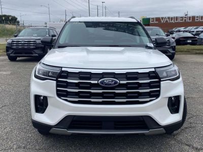 2026 Ford Explorer — photo 8 view