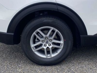 2026 Ford Explorer — photo 9 view