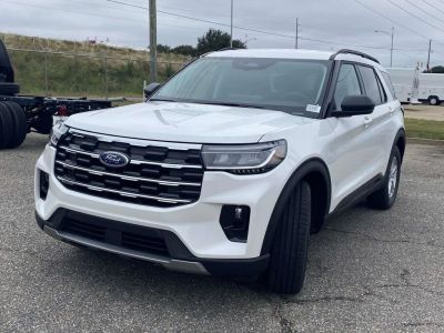 2026 Ford Explorer — photo 7 view