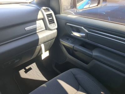 2026 Ram 1500 — photo 18 view