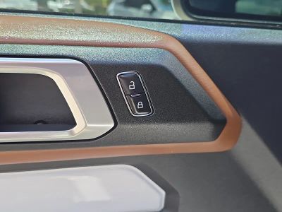 2023 Ford Bronco — photo 15 view