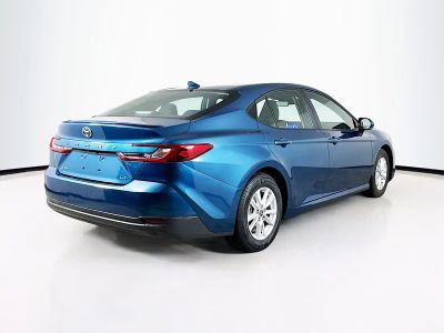 2025 Toyota Camry — photo 27 view