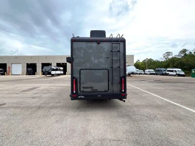 2027 Winnebago EKKO — photo 23 view