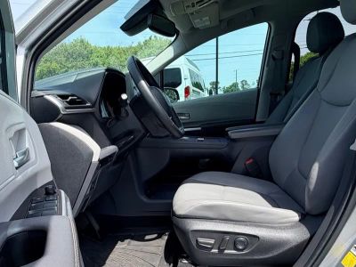 2023 Toyota Sienna XLE - Photo 26