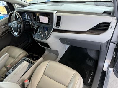 2018 Toyota Sienna - Photo 16