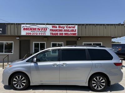 2018 Toyota Sienna - Photo 6