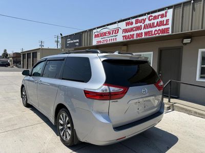 2018 Toyota Sienna - Photo 5