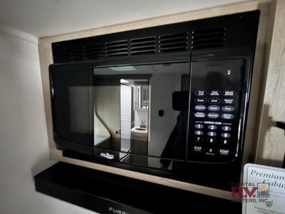 2025 Grand Design Imagine XLS - Photo 18
