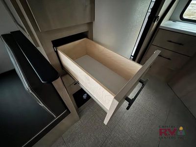 2025 Grand Design Imagine XLS - Photo 27