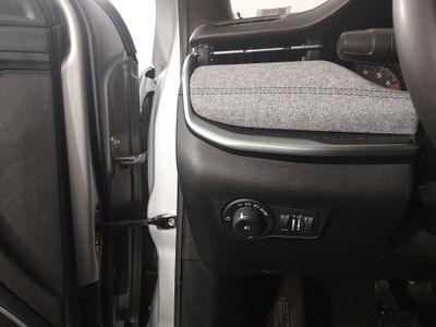 2024 Jeep Compass — photo 13 view