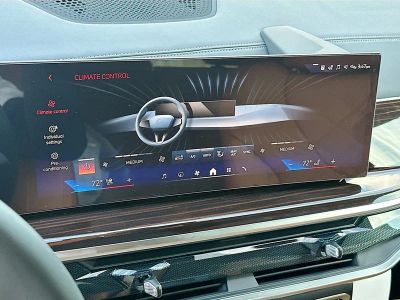 2026 BMW X5 — photo 13 view