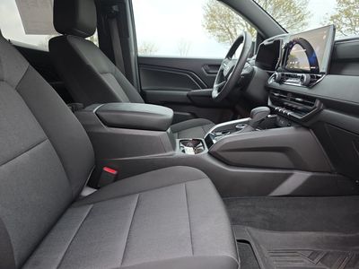 2023 Chevrolet Colorado — photo 15 view