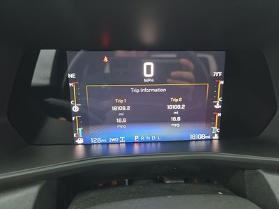2023 Chevrolet Colorado — photo 10 view
