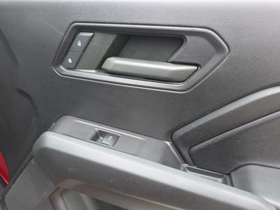 2023 Chevrolet Colorado — photo 21 view